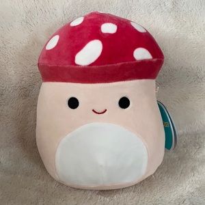 NWT Malcolm Squishmallow 8